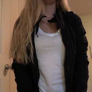 black lululemon zip-up sweatshirt